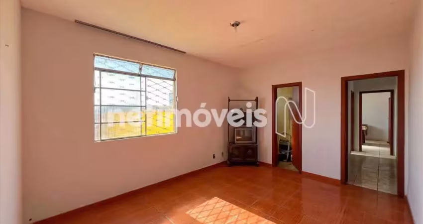 Casa com 3 quartos à venda na Rua Itapagipe, Concórdia, Belo Horizonte