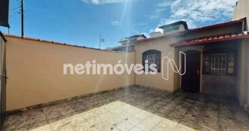 Casa com 2 quartos à venda na Rua Radeck Muzzi, Santa Amélia, Belo Horizonte