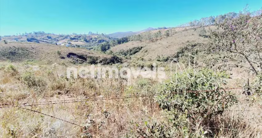 Lote de 4.310m²;, no condomínio estância alpina com vista para o vale.