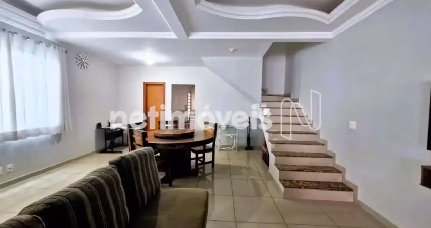 Casa com 3 quartos à venda na Rua Um Mil Quatrocentos e Quarenta e Seis, Rio Branco, Belo Horizonte