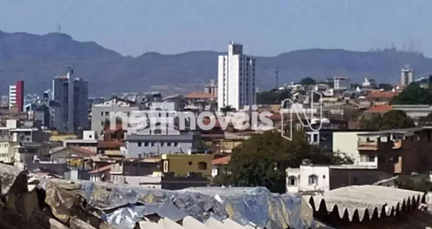 Oportunidade para construtores ou investidores lote com 20,00 de frente e 18,00 laterais.
