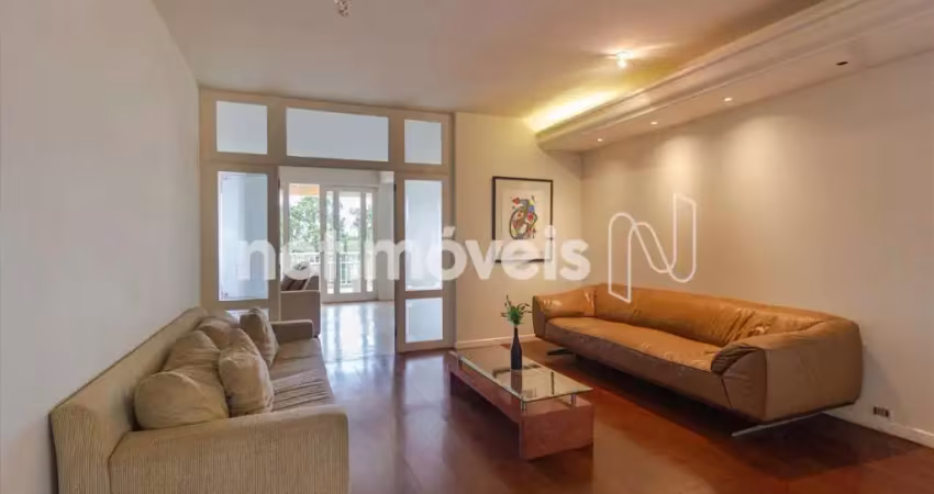 Casa com 4 quartos para alugar na Rua Roberto Alvarenga de Paula, Mangabeiras, Belo Horizonte