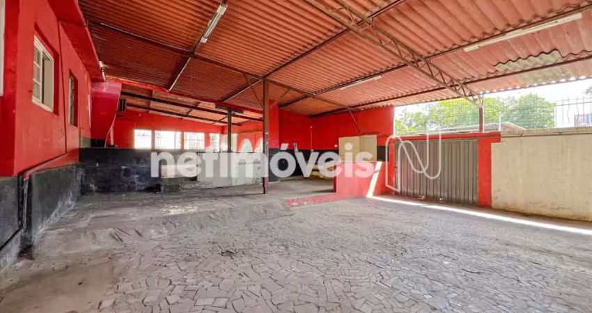 Casa para alugar na Rua Gararu, Sagrada Família, Belo Horizonte