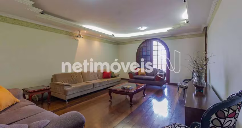Casa comercial com 2 salas para alugar na Rua Raposo Bocarro, Nova Cachoeirinha, Belo Horizonte
