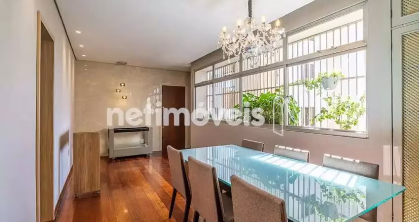 Apartamento com 4 quartos para alugar no Santo Antônio, Belo Horizonte 