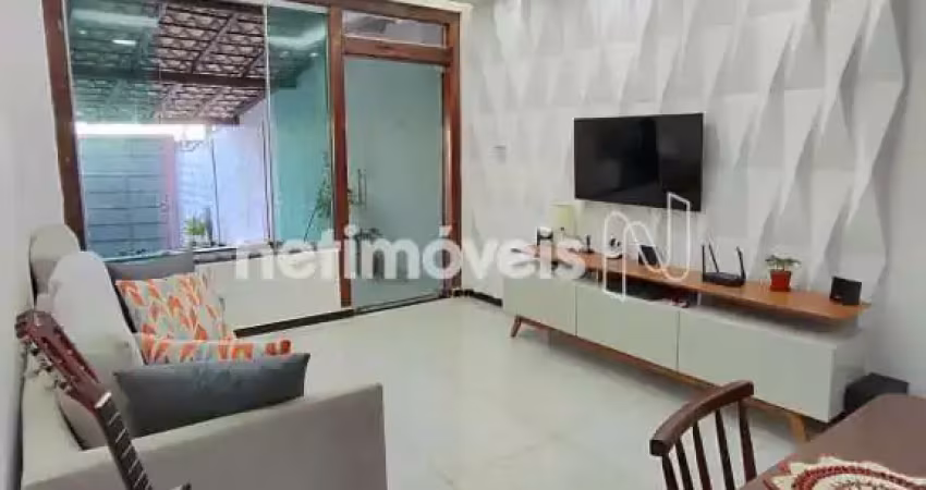 Casa com 2 quartos para alugar na Rua Acácio José Diniz, Novo Centro, Santa Luzia