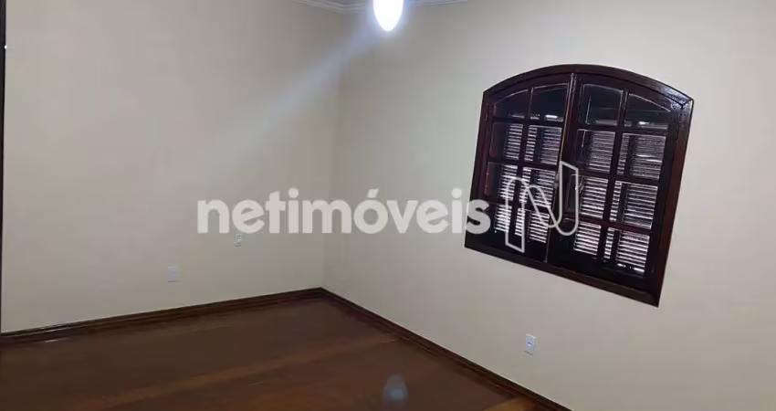 Casa com 3 quartos para alugar na Rua José Custódio Pinto, Lagoa, Belo Horizonte
