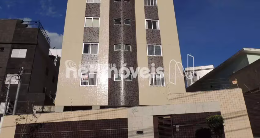 Apartamento com 3 quartos para alugar na Rua Macedo, Floresta, Belo Horizonte