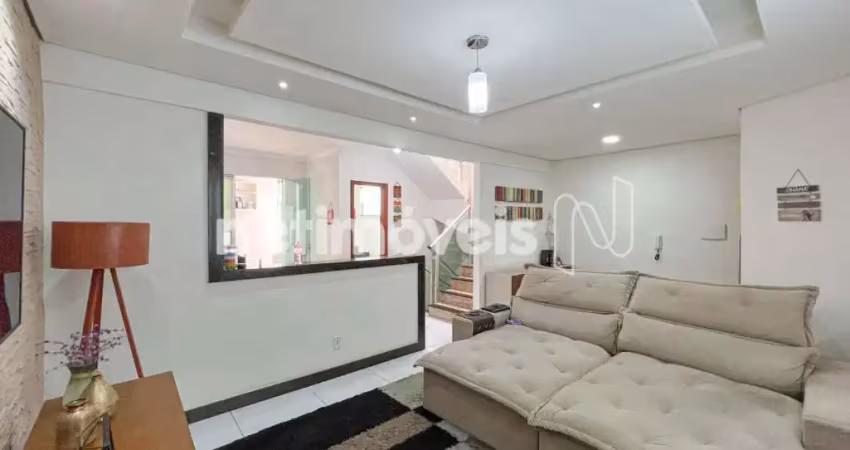 Casa com 3 quartos para alugar na Rua São José de Arimatéia, Boa Vista, Belo Horizonte