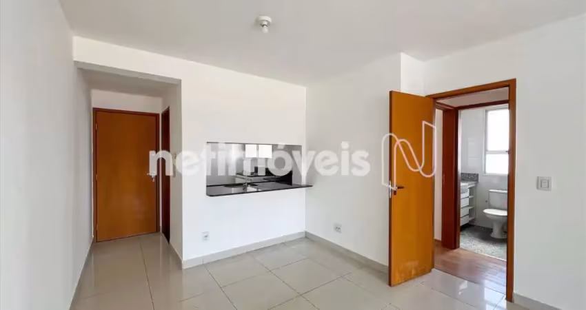 Apartamento com 2 quartos para alugar na Rua Aquiles Lobo, Floresta, Belo Horizonte