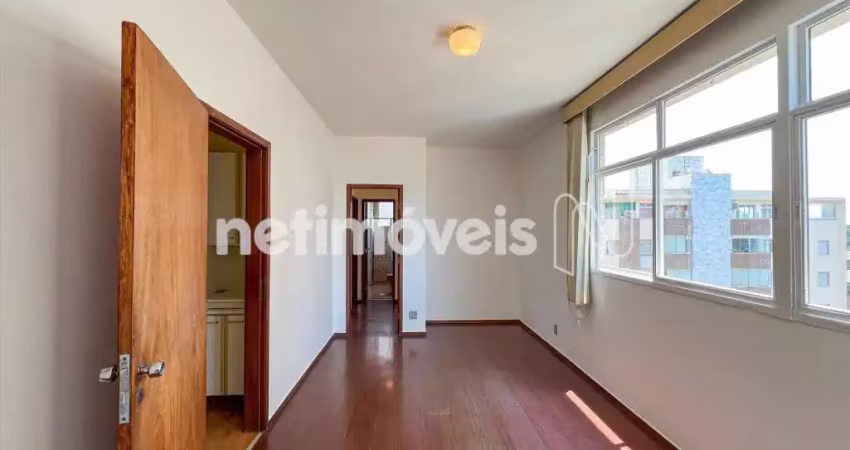 Apartamento 2 quartos no santo antônio, com o 3&ordm; quarto reversível.