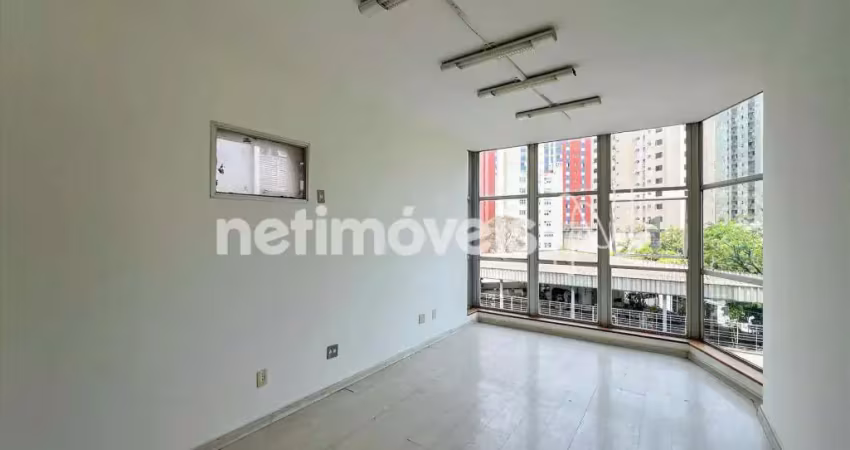 Conjunto de salas comerciais para locação no santa efigênia