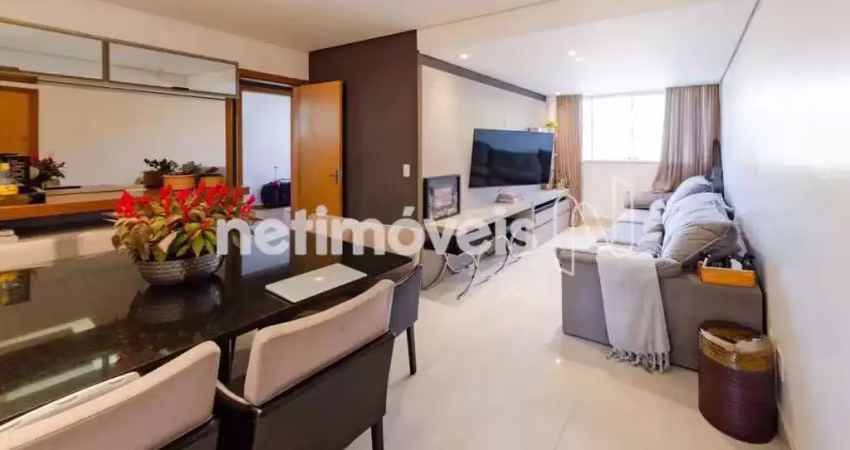 Apartamento de 3 quartos com área privativa à venda no buritis