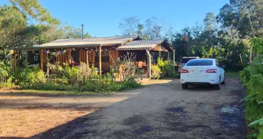 Chácara / sítio com 2 quartos à venda na Rua Lineu Barbosa dos Santos, --, São Caetano, Porto Alegre