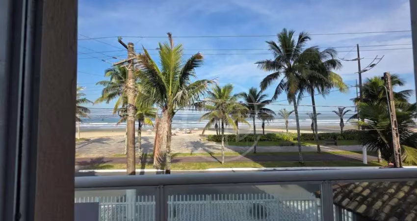 Casa Caiçara, ótimo padrão, porteira fechada, 02 suítes com varanda no piso superior frente mar.