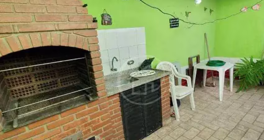 Casa com 2 dormitórios à venda, 95 m² por R$ 380.000,00 - Vila Balneária - Praia Grande/SP