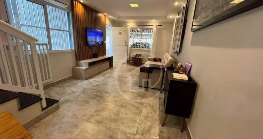 Sobrado com 3 dormitórios à venda por R$ 749.000,00 - Tupi - Praia Grande/SP