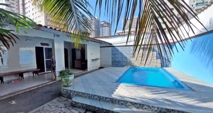 Casa com piscina, 4 dormitórios à venda, 268 m² por r$ 865.000 - aviação - praia grande/sp
