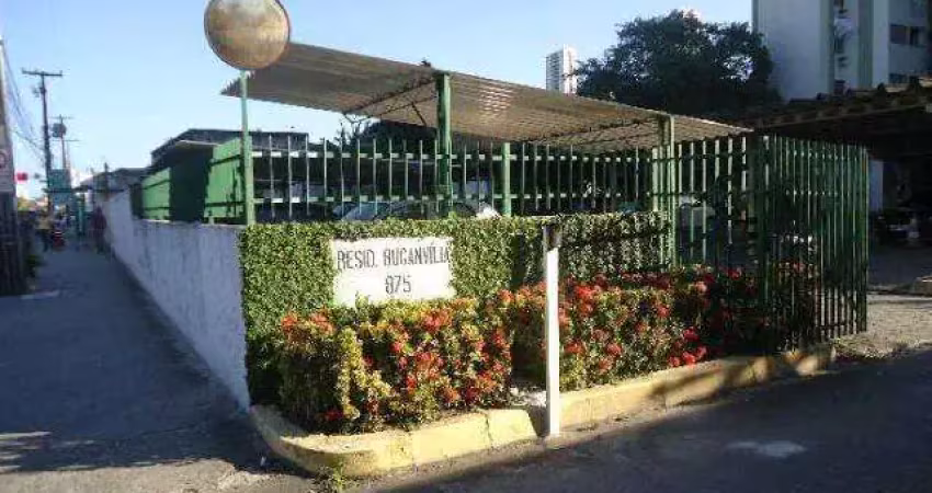 Apartamento com 3 dormitórios à venda, 97 m² por R$ 300.000,00 - Encruzilhada - Recife/PE