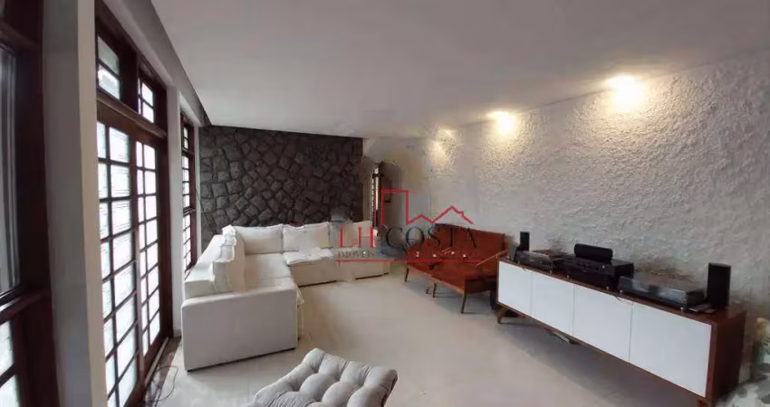 Excelente Casa Linear com 4 dormitórios sendo 1 suíte  à venda, 241 m² por R$ 1.690.000 - São Francisco - Niterói/RJ