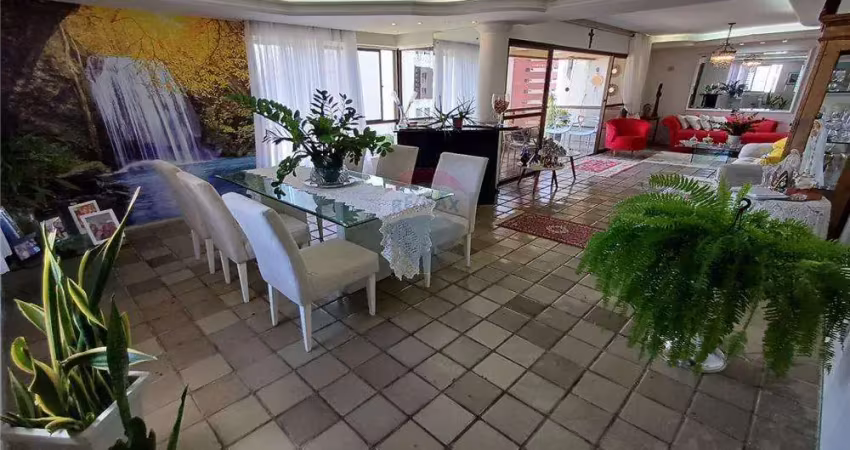Apt graças  217 m° - 4 qts 2 suites - 2 vagas cobertas