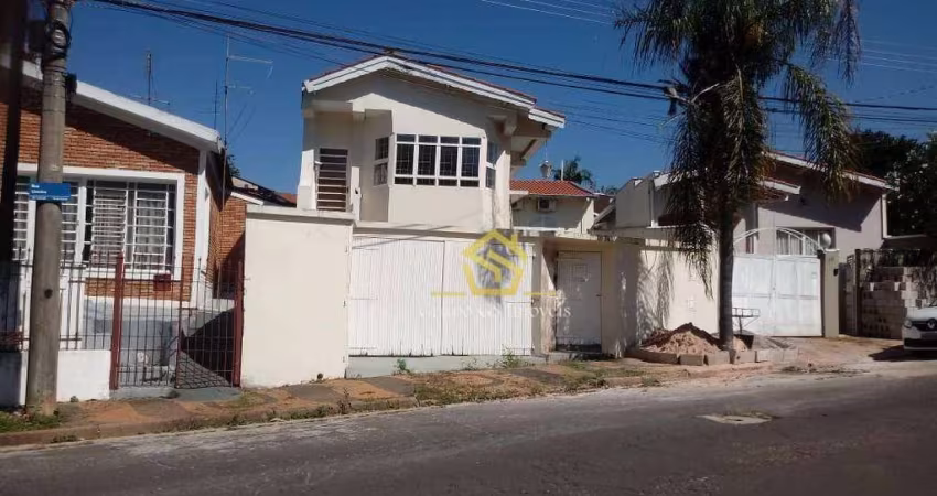 Casa com 3 dormitórios à venda, 239 m² por R$ 680.000,00 - Vila São Cristóvão - Valinhos/SP
