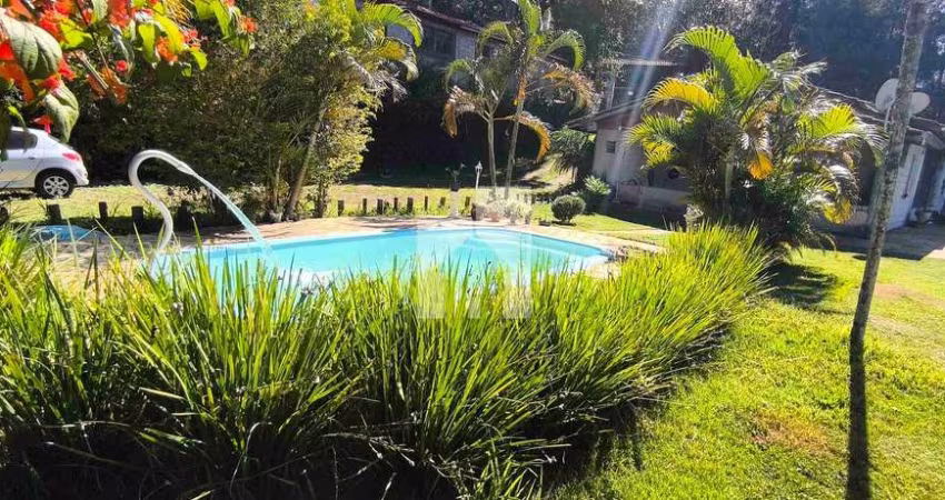 Chácara à venda com 2 dormitórios, piscina, 3.100m² totais - Bairro Campo Largo, Jarinu, SP