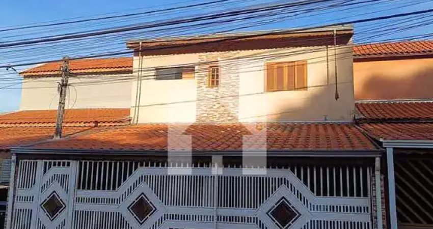 Casa com 4 dormitórios (1 suite), 2 vagas, 180m² - Condomínio dos Metalurgicos - Recanto Quarto Cen