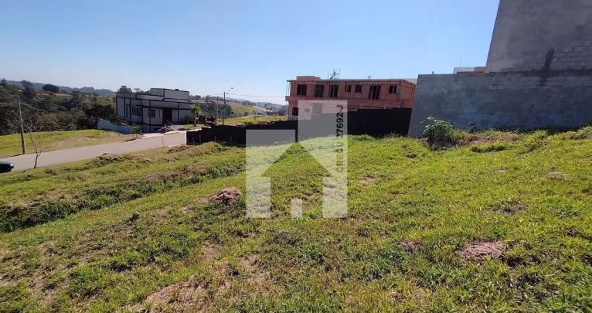 terreno residencial de 483 m², excelente topografia e vista incrível à Venda - Condomínio Horto Flo