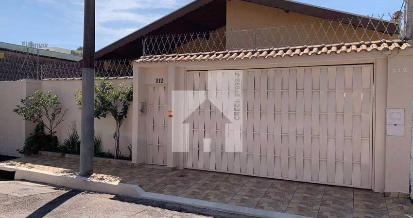 Excelente Casa Térrea à venda com 3 Dormitórios sendo 1 Suíte, Jardim Danúbio, Jundiaí, SP