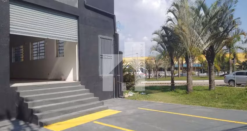 Salão comercial para locação com 3 banheiros e 4 vagas frontais, 500m² -  Ponte São João, Jundiaí,