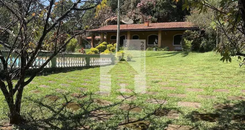 Aceita financiamento - chácara à venda, 5 mil metros, 3 dormitorios (1 suite), piscina, pomar e cam
