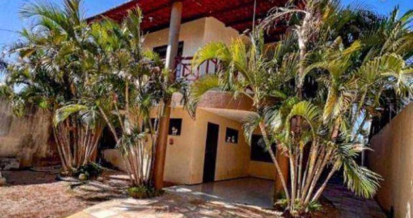 Casa com 4 dormitórios à venda, 336 m² por R$ 950.000,00 - Edson Queiroz - Fortaleza/CE
