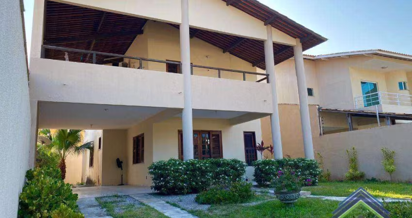 Casa com 4 dormitórios à venda, 222 m² por R$ 660.000,00 - Edson Queiroz - Fortaleza/CE