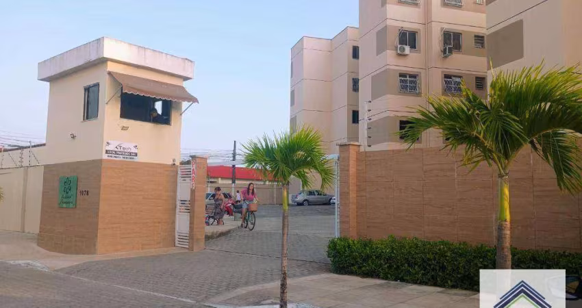 Apartamento com 2 dormitórios à venda, 48 m² por R$ 165.000,00 - Jardim das Oliveiras - Fortaleza/CE