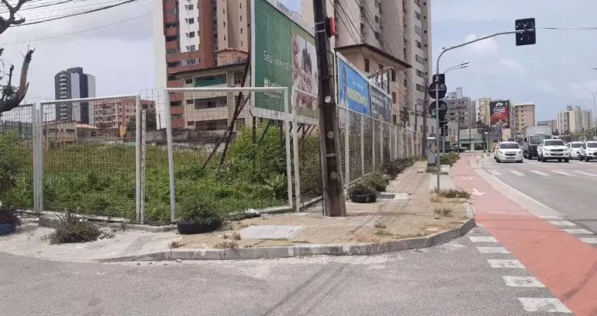 Terreno à venda na Avenida Aguanambi, 2, Fátima, Fortaleza