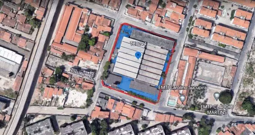 Terreno à venda na Rua Mundica Paula, 140, Parangaba, Fortaleza