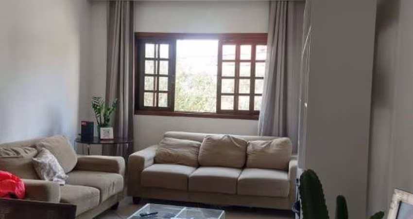 Casa em Condomínio com 3 quartos e 136,50 m² no Parque Monte Alegre - Taboão da Serra-SP