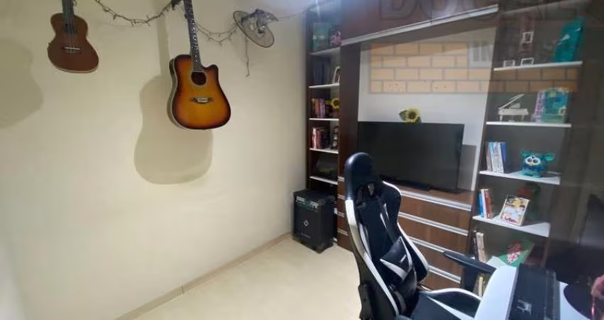 Imperdível oportunidade de compra: Casa em condomínio com 3 quartos e suíte no Jardim Guarau, São Paulo-SP