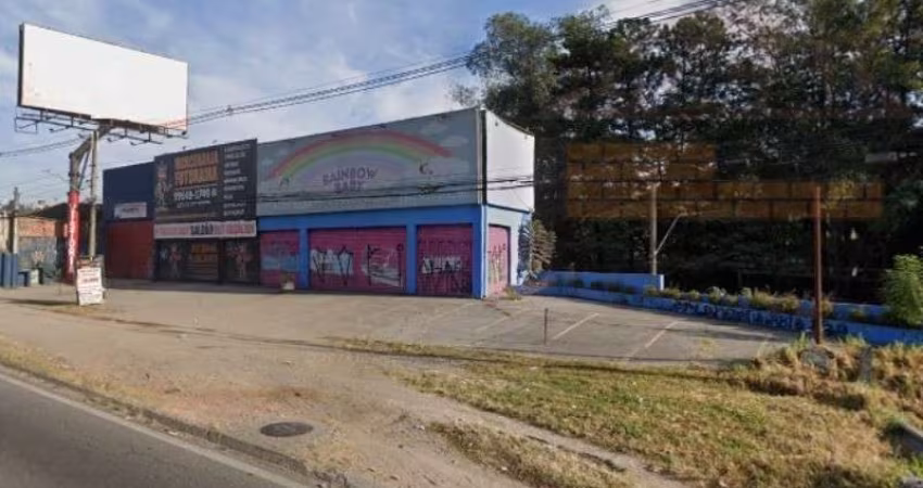 Salão Comercial na Cidade Intercap, Taboão da Serra-SP: 2 Banheiros, 5 Vagas de Garagem e 120m² de Área!
