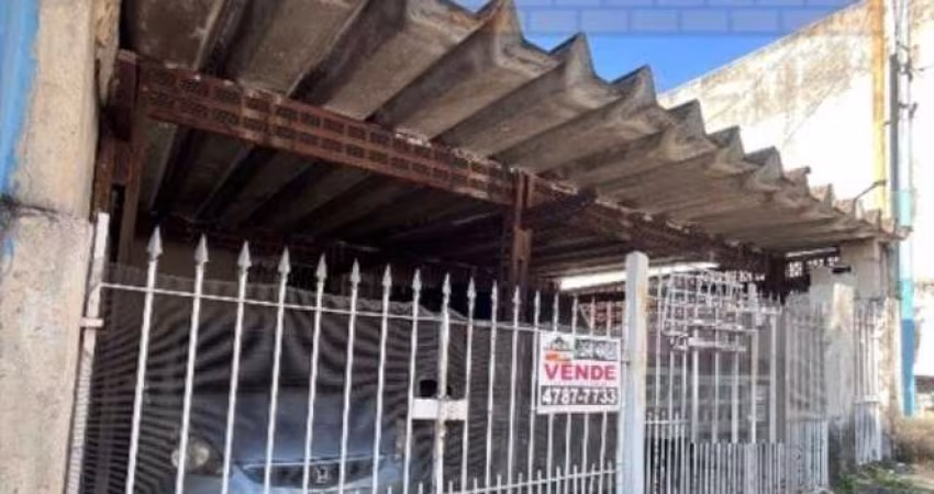 Imperdível oportunidade: Casa à venda em Taboão da Serra-SP, Jardim Wanda, 3 quartos, 2 salas, 2 banheiros, 2 vagas de garagem.