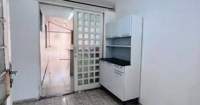 Casa à venda em Taboão da Serra-SP, Jardim Maria Rosa: 3 quartos, 1 suite, 2 salas, 2 banheiros, 2 vagas, 135m²