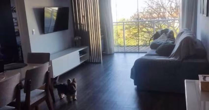 Apartamento à venda em Taboão da Serra-SP, Parque Assunção: 2 quartos, 1 suíte, 2 salas, 2 banheiros, 2 vagas.