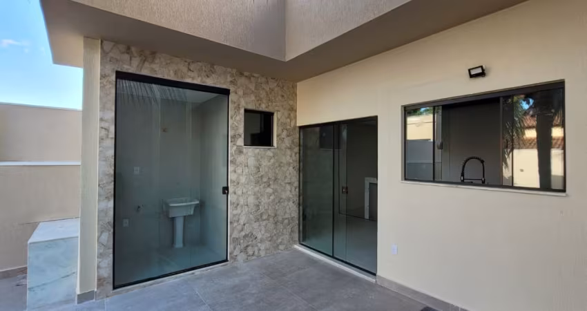 Casa de Alto Padrão com Acabamentos Premium Em Itaipuaçu a 500 Metros da Praia
