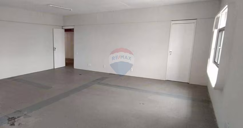 Sala comercial para alugar no Ed. Comandante Vital Rolim, no centro de Fortaleza