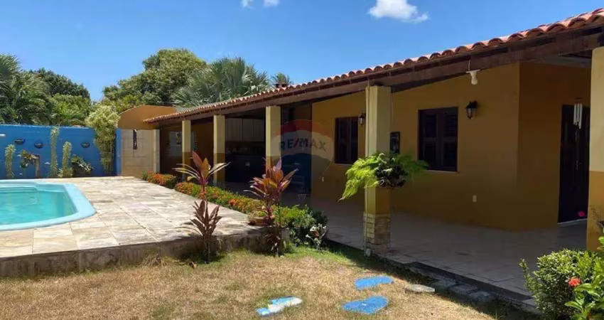 Casa com 3 quartos à venda na Estrada do Pindoretama, 103, Centro, Aquiraz