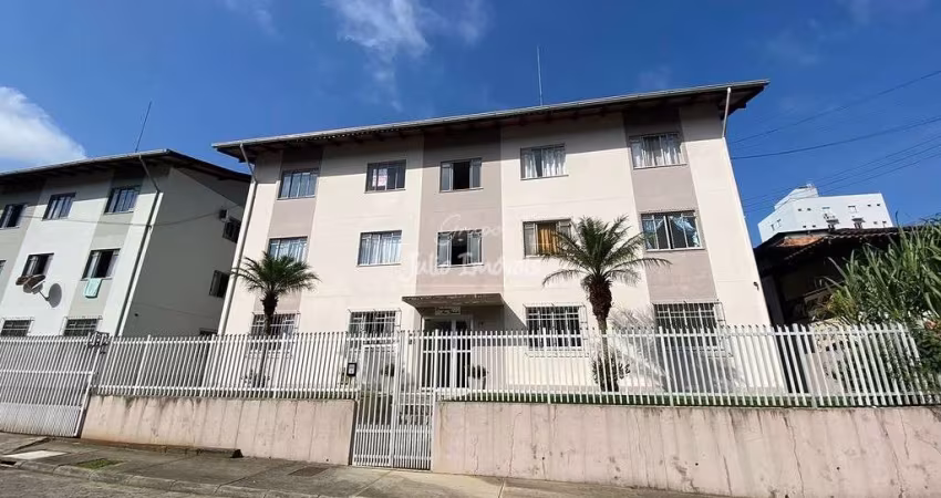 Apartamento com 3 dormitórios no Steffen.
