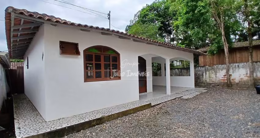 Casa com 2 quartos para alugar no Águas Claras, Brusque 
