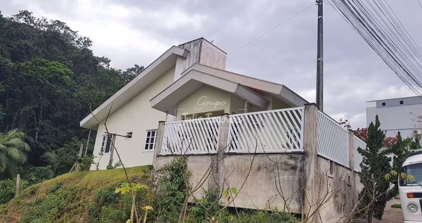 Casa 3 dormitórios 2 vagas no Souza Cruz Brusque