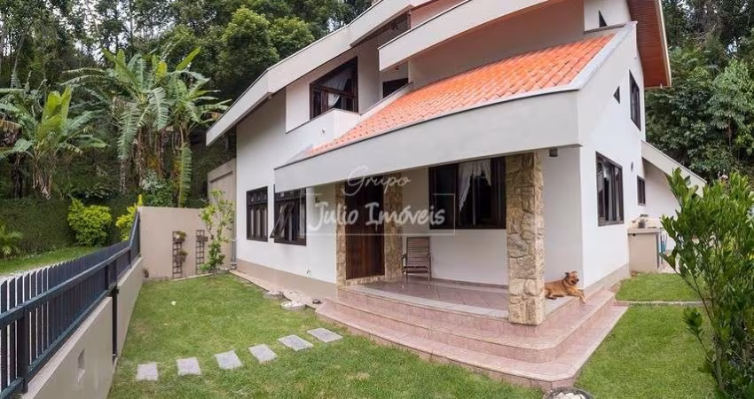 Casa 4 dormitórios 2 garagens Santa Rita Brusque